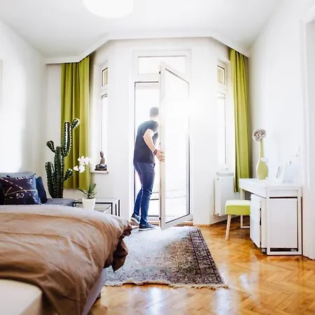 Huge Designer Loft With Tyrolean Flair Innsbruck
