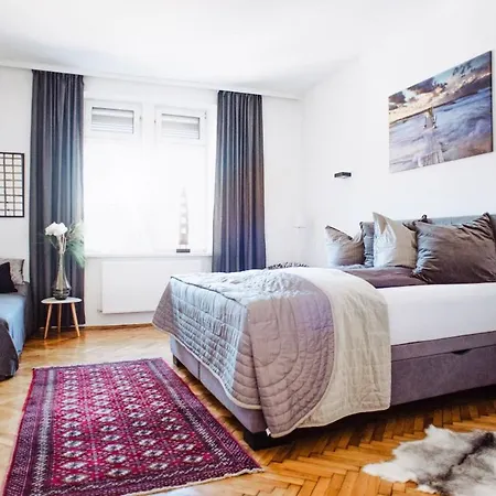 Huge Designer Loft With Tyrolean Flair Apartment *