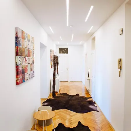 Apartment Huge Designer Loft With Tyrolean Flair *